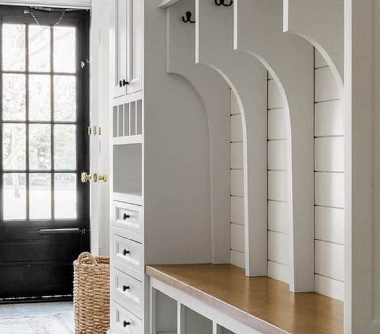 7 Must-Haves For Your Mudroom Remodel